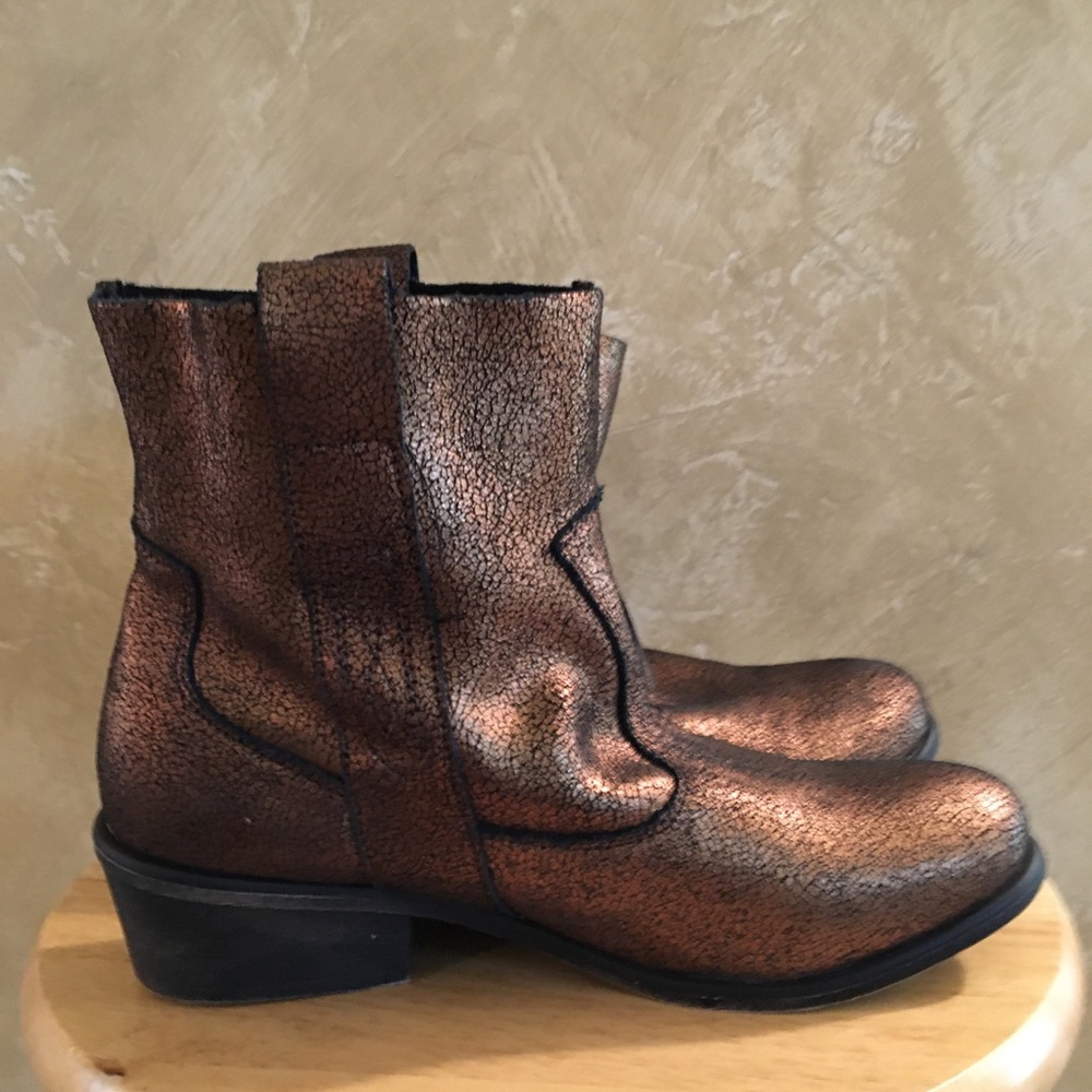 Charles David Ankle Boots
